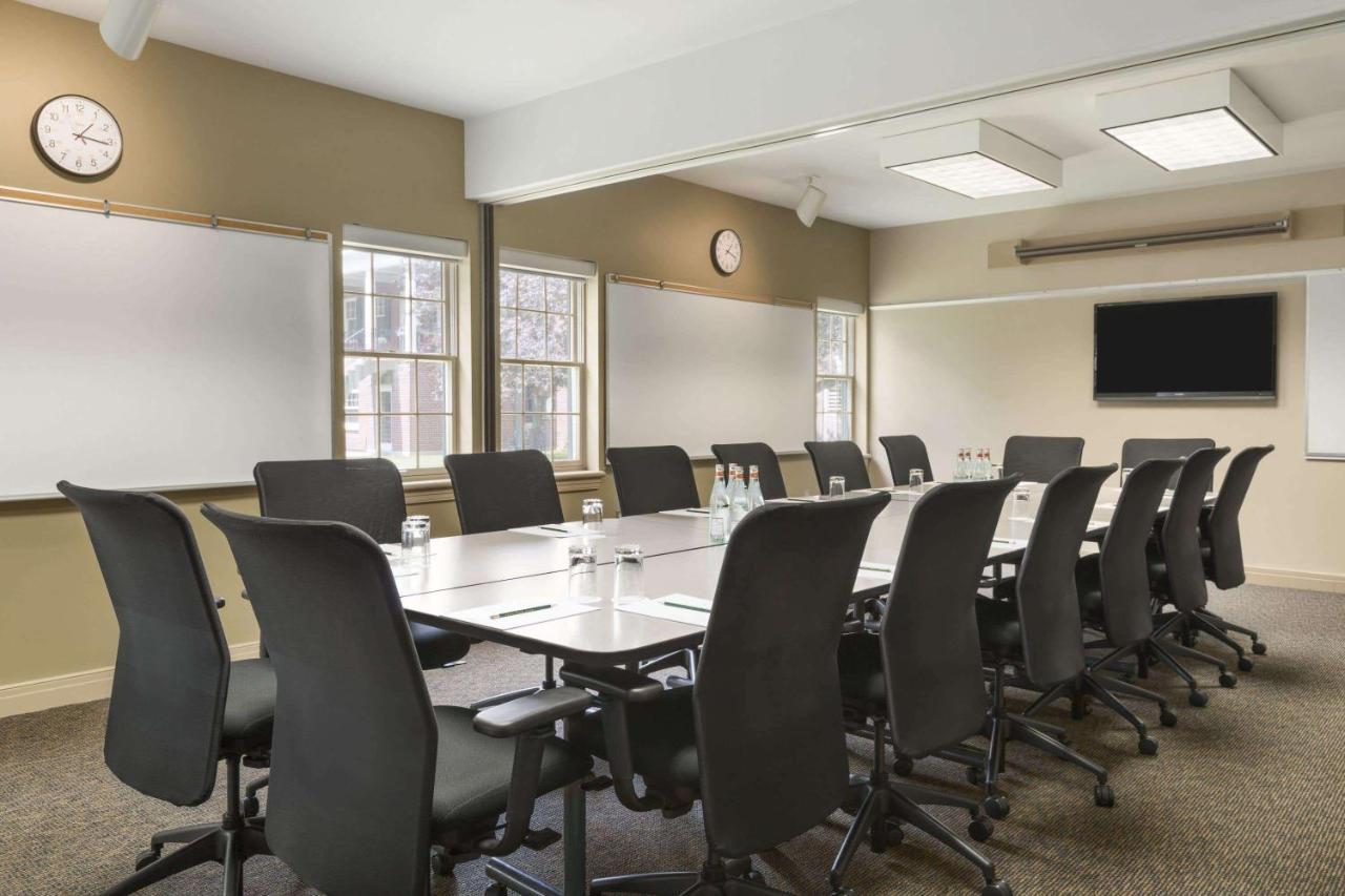 Ivey Spencer Leadership Centre Hotel London Ngoại thất bức ảnh