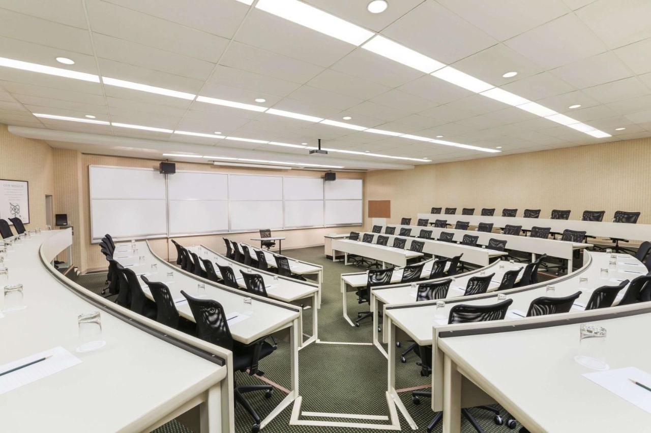 Ivey Spencer Leadership Centre Hotel London Ngoại thất bức ảnh
